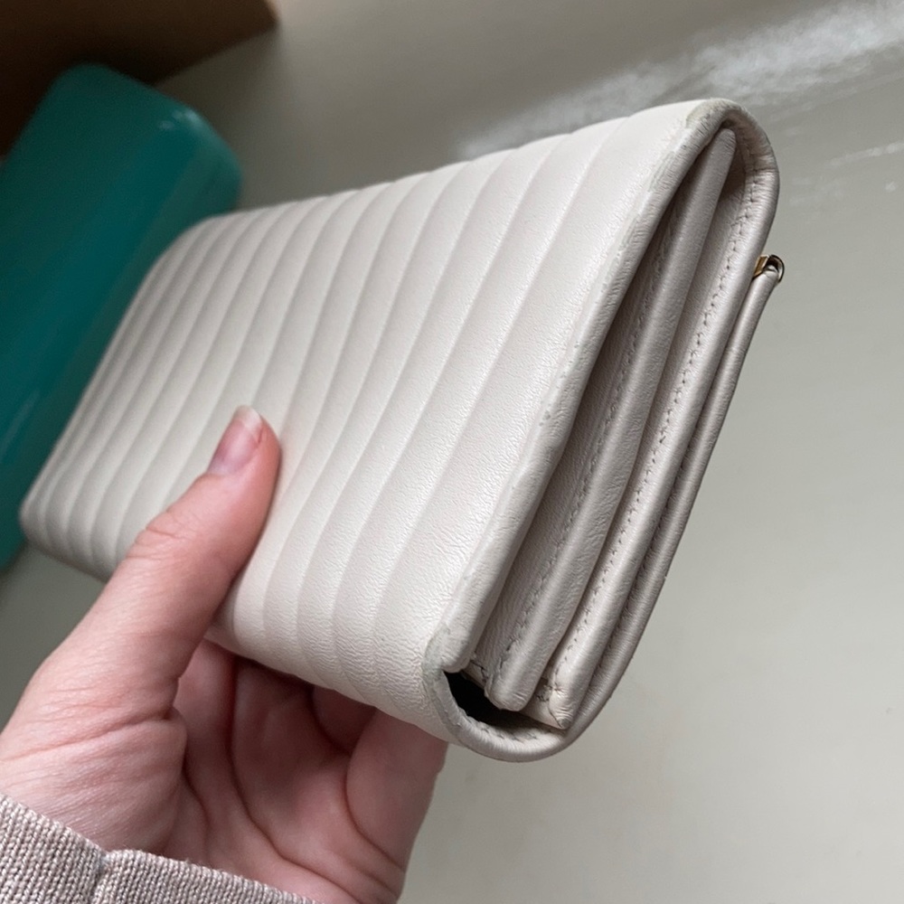 Salvatore Ferragamo wallet - Picture 15 of 16